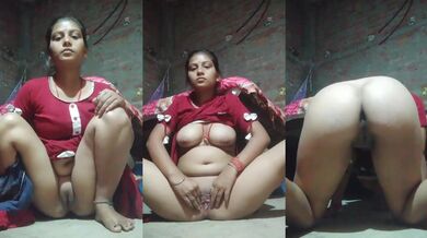 Bihari Village Bhabhi Showing Big Tits Smooth Pussy
